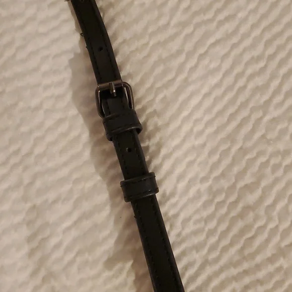 BETSY JOHNSON black Skull Purse Magnetic Clasp Solid Construction!! - Picture 11 of 11